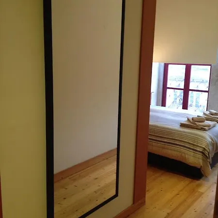 Guestready - S Bento Stone Apartment Porto